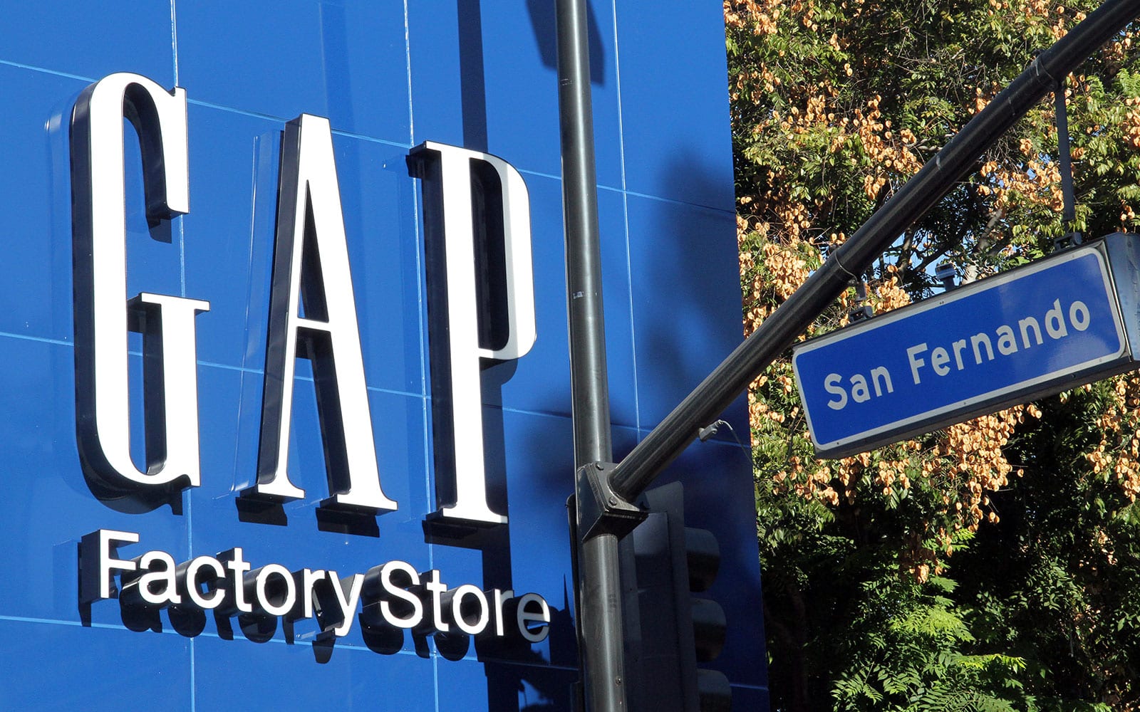 Gap Factory Store | Burbank Outlet Shopping | Visit Burbank