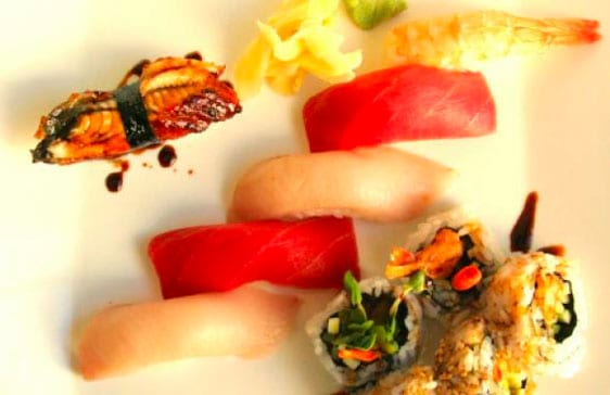 Gindi Thai Sushi Bar in Burbank