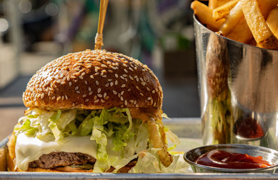 Burger Review: Another Broken Egg Cafe - myBurbank