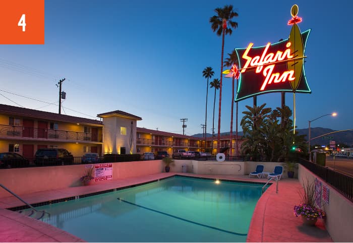 SAFARI INN