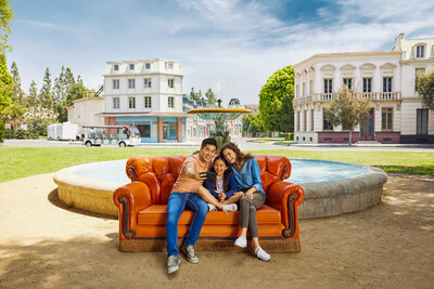 Friends couch at the Warner Bros. Studio Tour Hollywood