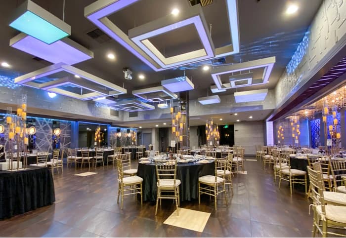 De Luxe Banquet Hall