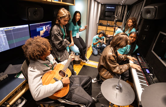 AME Institute 2025 Returns to Burbank: Empowering Creative Educators and Students Through Industry Innovation
